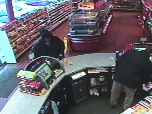 3_CCTV-ticket-buying